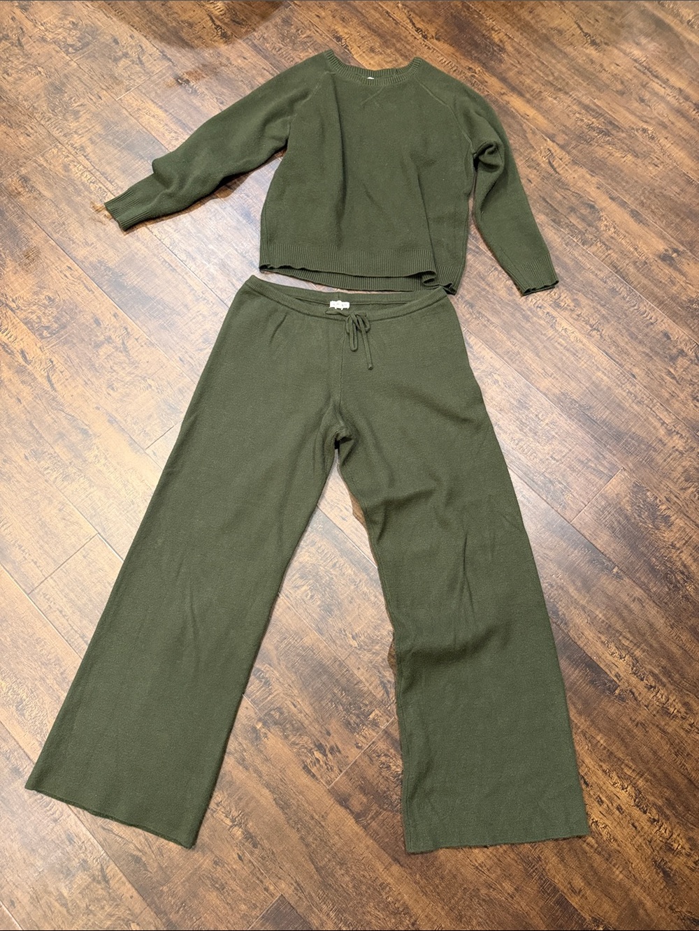 Cozy Olive Scoop Neck Knit Sweater and po